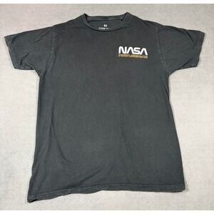 Hyper Space NASA T-Shirt Mens Medium Black Astronaut Graphic Short Sleeve Tee